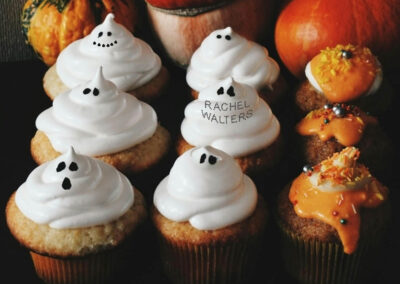 324 Halloween Cakes